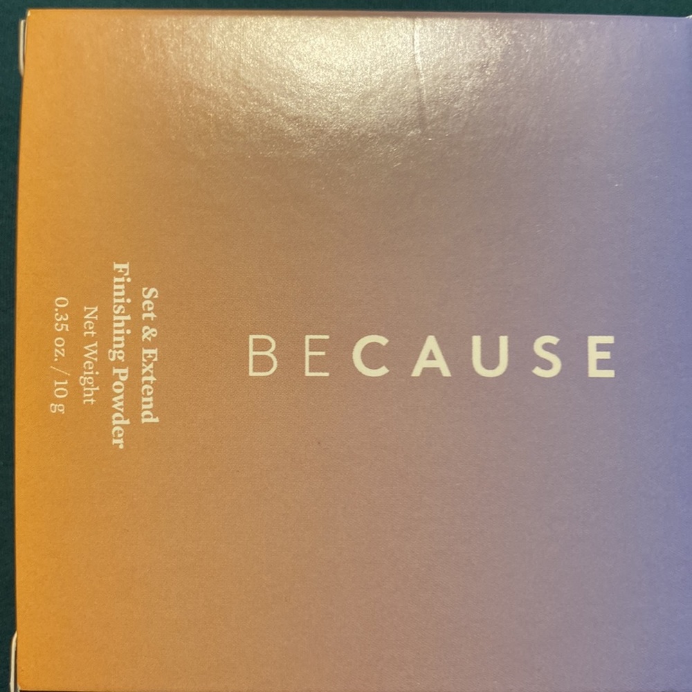 Translucent – Set & Extend Finishing Powder - Picture 2 of 6